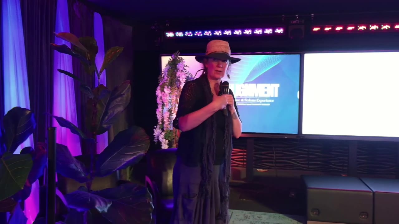 Laura Eisenhower live at humankind — Divine Alignment Sunday